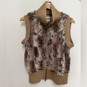 Dylan Faux Fur Vest Women’s Size Medium